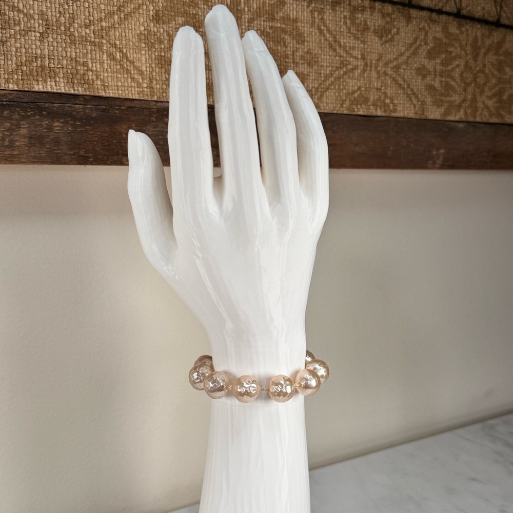 Vintage Bracelet Champagne Beige Color Textured Round Bead Faux Pearl Elastic - Picture 5 of 6